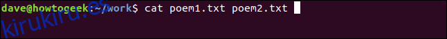 cat poem1.txt poem2.txt en una ventana de terminal