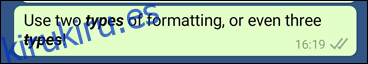 Un mensaje de ejemplo que muestra palabras con 2 y 3 tipos de formato simultáneos.