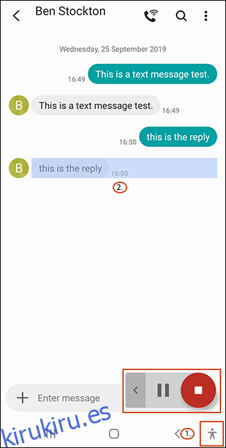 Texto en la aplicación Seleccionar para pronunciar en un cuadro azul para indicar que se está leyendo en voz alta.