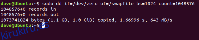 salida de sudo dd if = / dev / zero of = / swapfile bs = 1024 count = 1048576 en una ventana de terminal