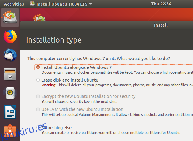 Elegir instalar Ubuntu junto con Windows 7 en lugar de borrar el disco.