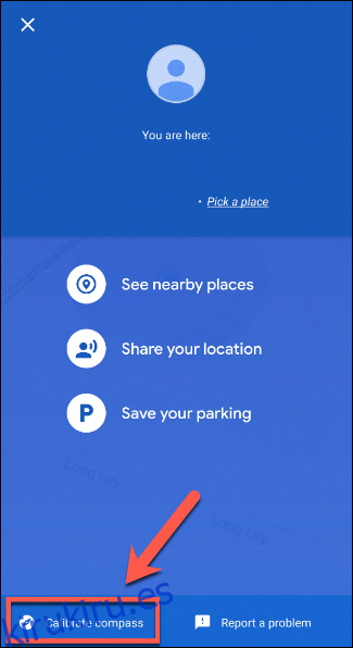 En la pantalla de información de ubicación detallada en Google Maps, presione el botón Calibrar brújula para calibrar la brújula de su dispositivo
