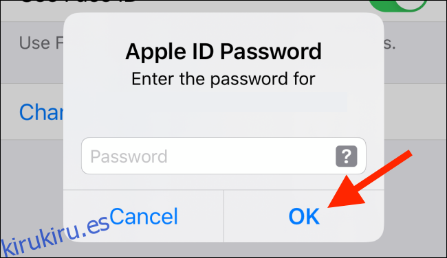 Ingrese la contraseña de su ID de Apple en el iPhone y toque Aceptar