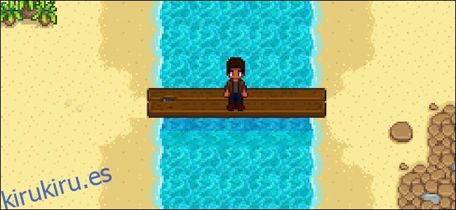 Un personaje sentado en un puente en Tide Pool Beach en 