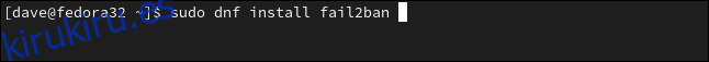 sudo dnf instala fail2ban en una ventana de terminal.