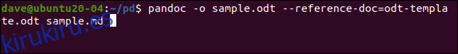 pandoc -o sample.odt --reference-doc = odt-template.odt sample.md en una ventana de terminal.