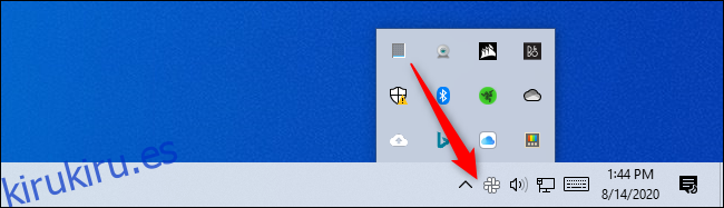 Mostrar el icono del área de notificación del Administrador de tareas en Windows 10.