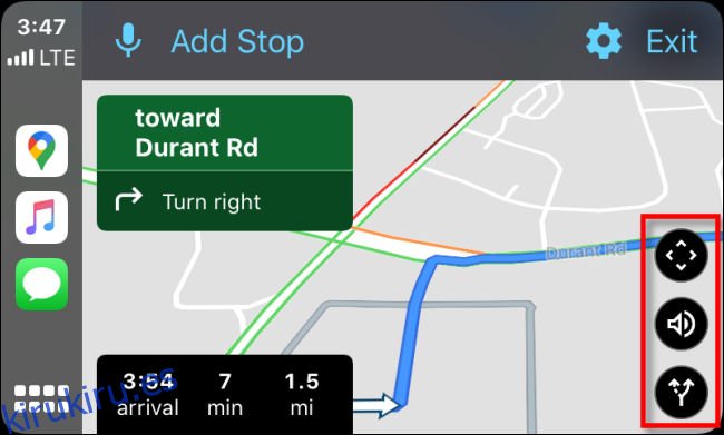 Examinando los tres botones de opción negros en Google Maps en CarPlay a través de iPhone.