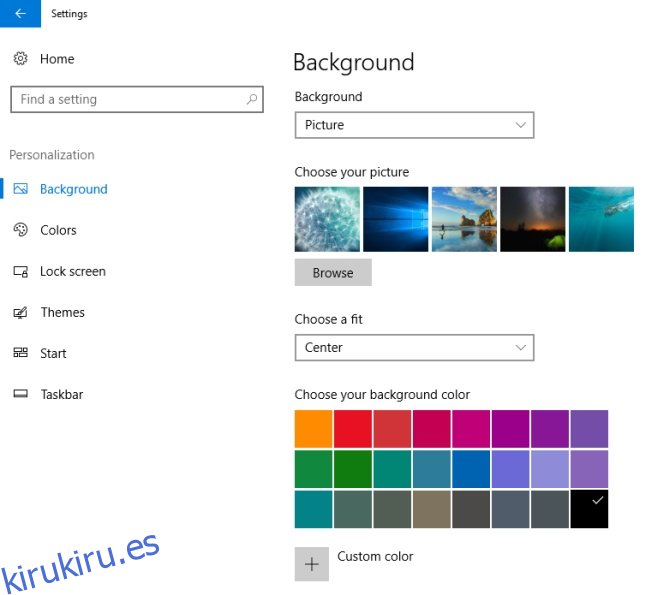 Cómo seleccionar el color de relleno para un fondo de pantalla centrado en Windows 10