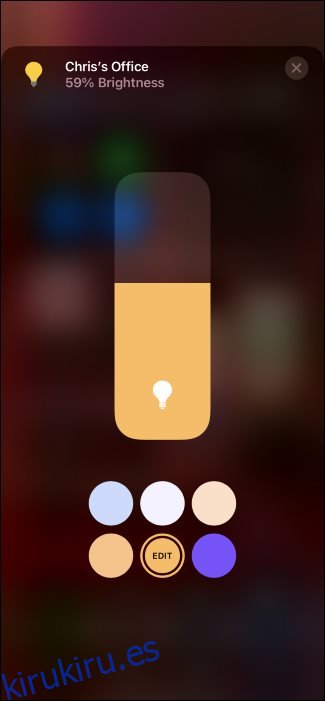 Controlar una luz Hue desde el centro de control del iPhone.