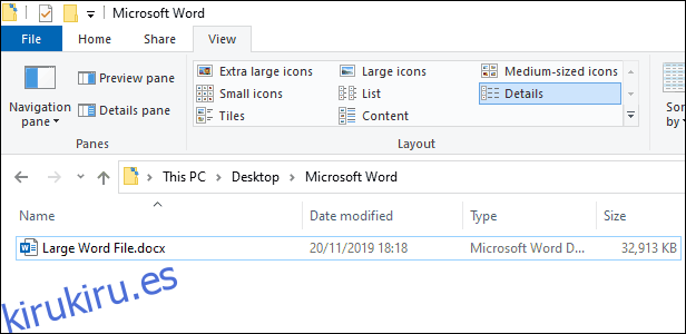 Un archivo grande de Microsoft Word (32 MB) en el Explorador de archivos de Windows.