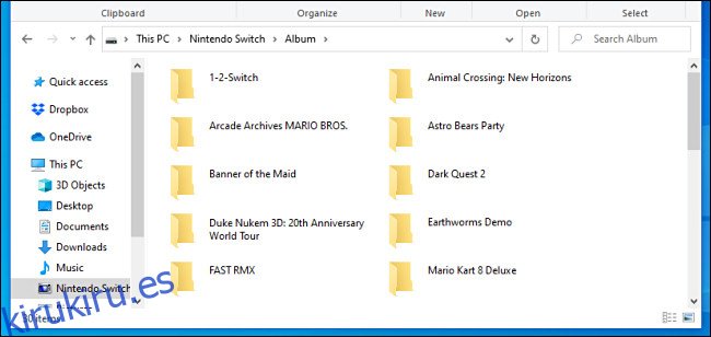 Una lista de las carpetas de captura de pantalla y video de Nintendo Switch como se ve en una PC con Windows a través de un cable USB.