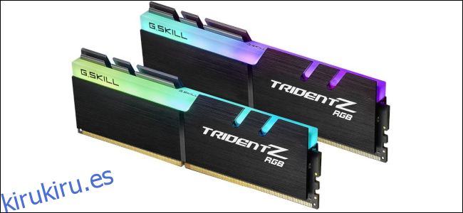 Dos RAM G.Skill Trident-Z con LED RGB incorporados en la parte superior.